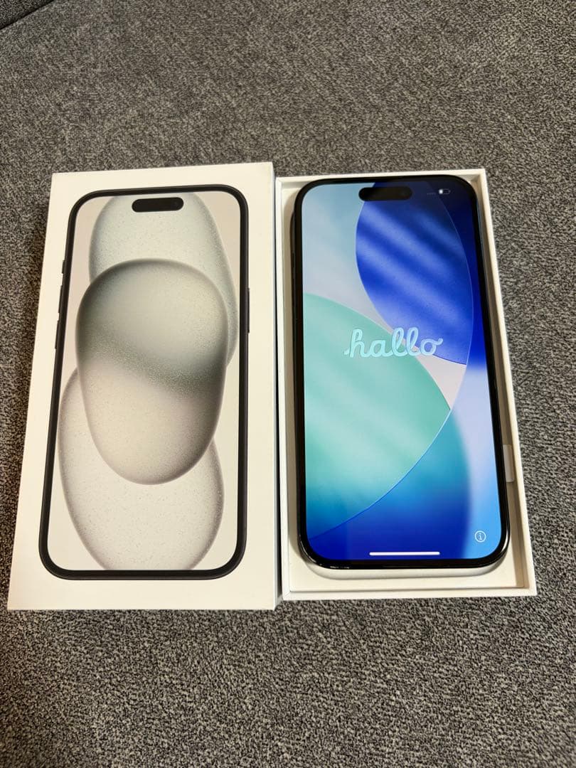 iPhone15 256GB本体
