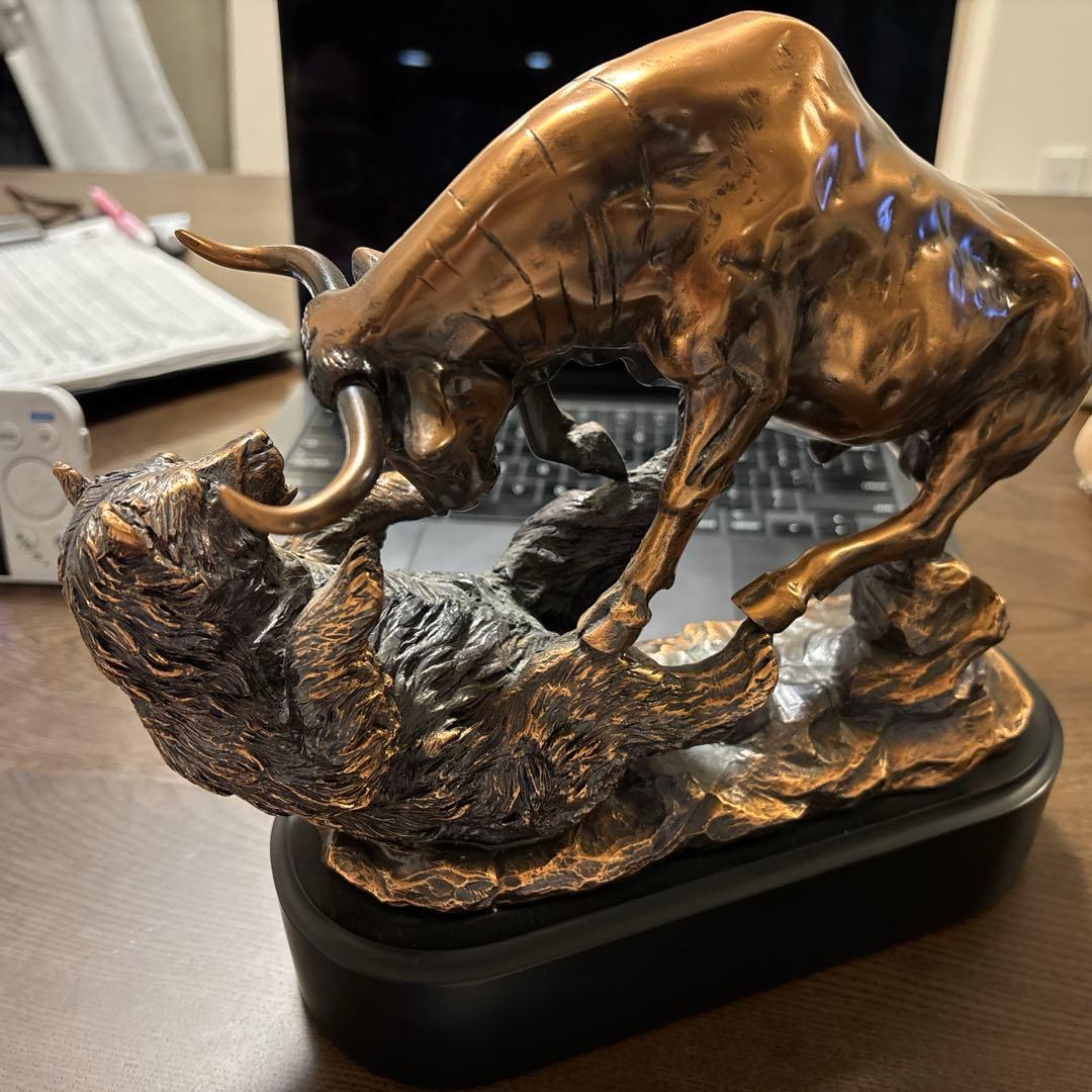 【超貴重品】ブルベア彫刻像 株式投資 米国株 日本株