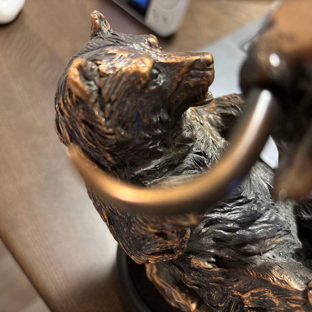 【超貴重品】ブルベア彫刻像 株式投資 米国株 日本株