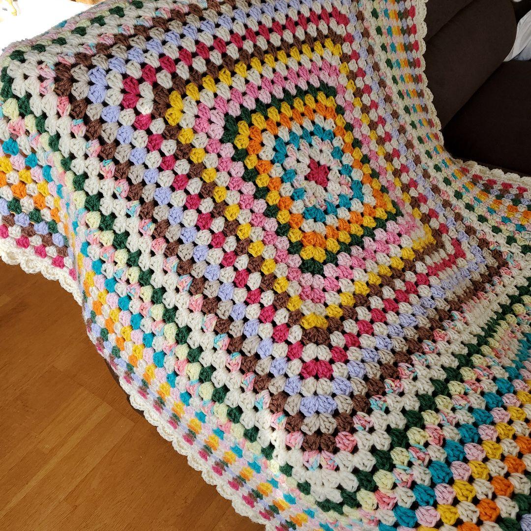 手編み♡モチーフ編み♡ブランケット♡レトロポップ♡オフ白