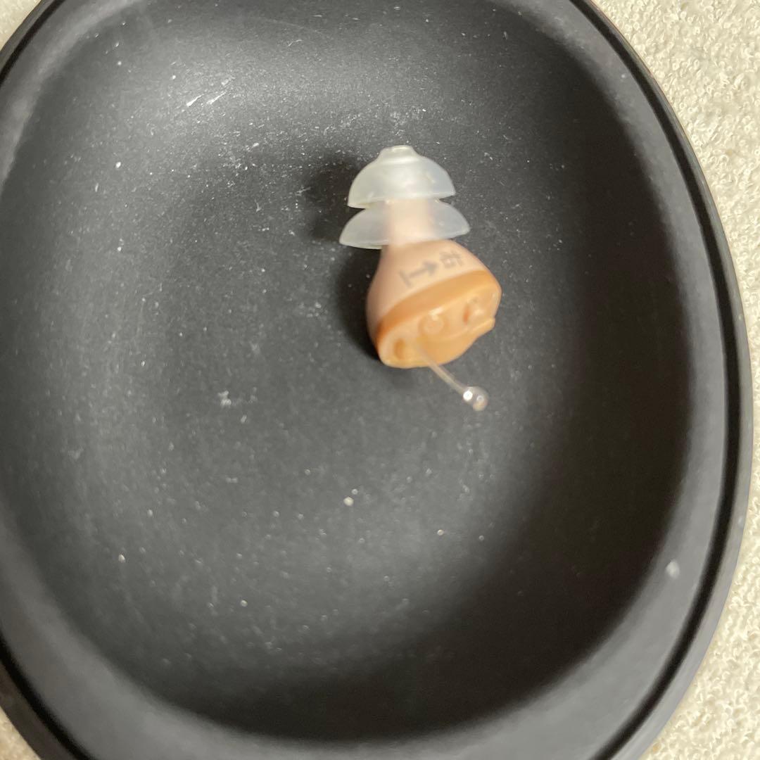 オンキョー耳穴型 右耳用です。