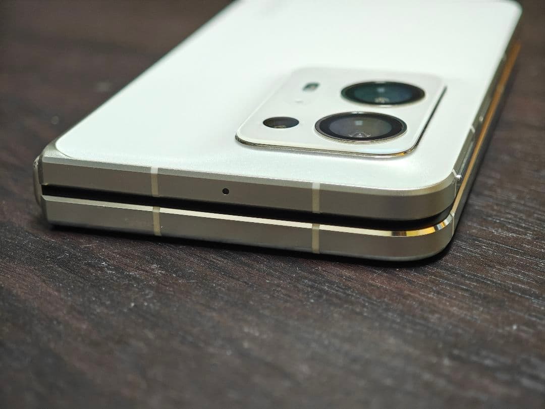 【B品】OPPO Find N2 256GB ホワイト