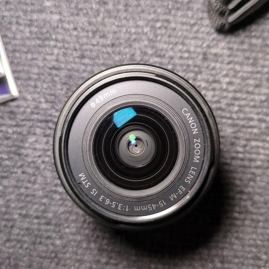 Canon EOS M ミラーレスカメラ 本体とレンズ