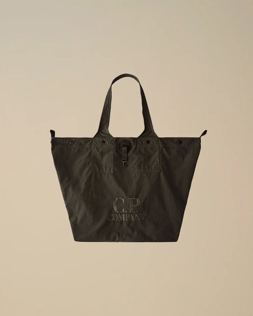 【出品再開】新品未使用・定価53,000円 C.P. Company