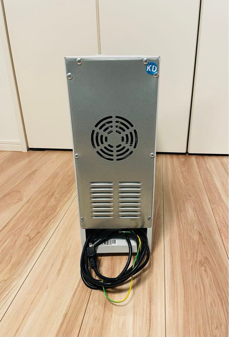 ワインセラー　CE-4W-W ホワイト　ペルチェ方式　4本収納用