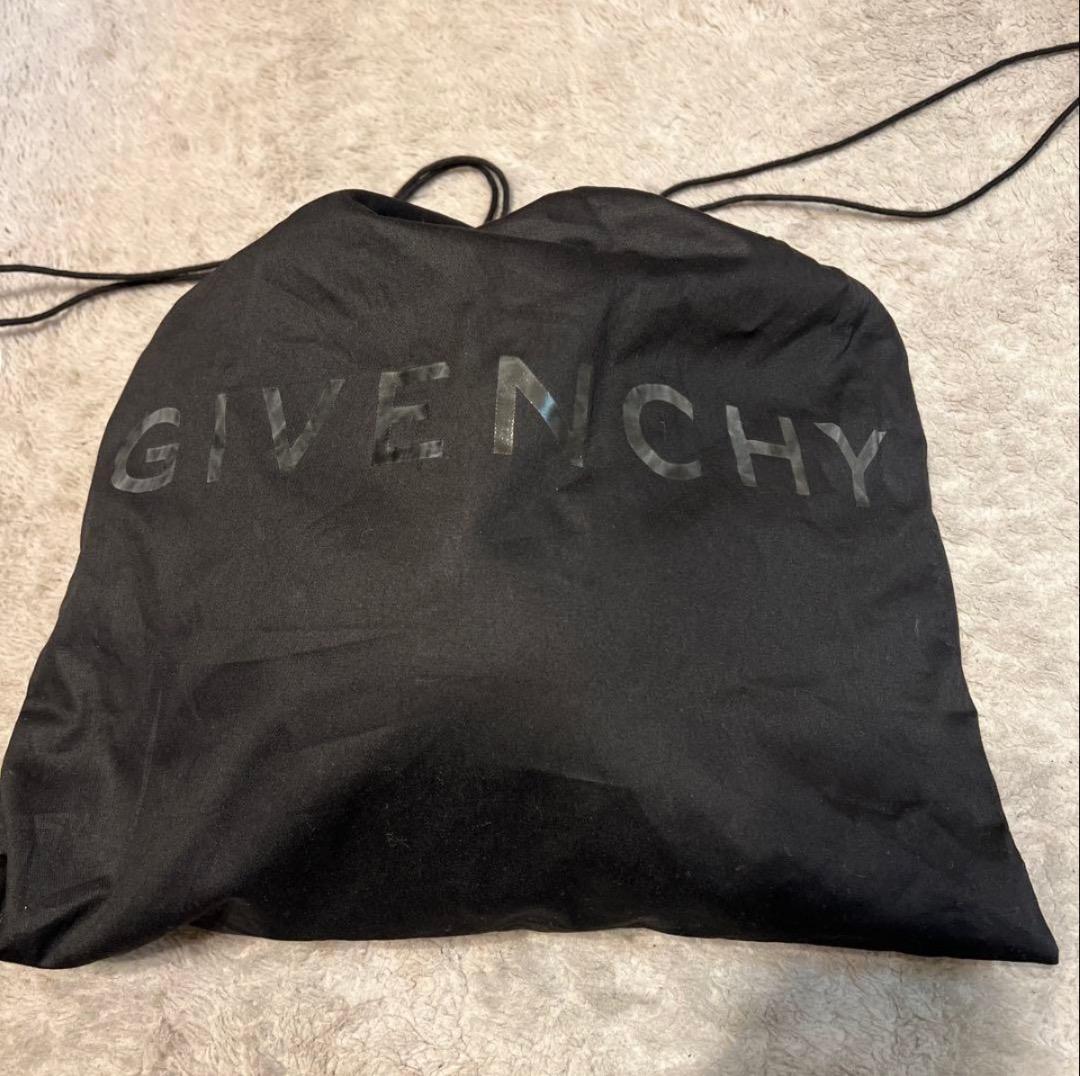週末セール 新品【GIVENCHY】　キャップ　黒