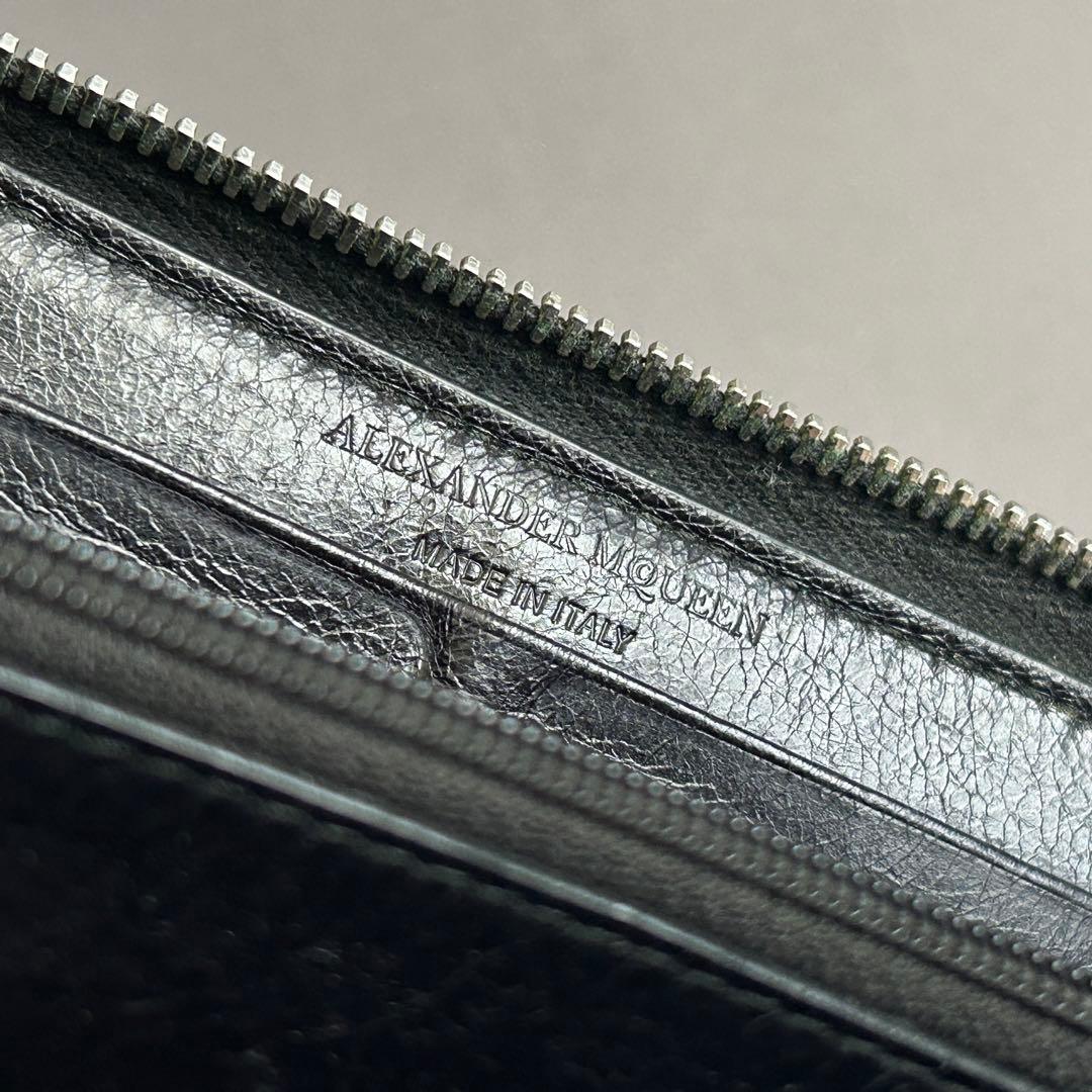 アレキサンダーマックイーン スタッズスカル 長財布 ラウンド ウォレット ドクロ
