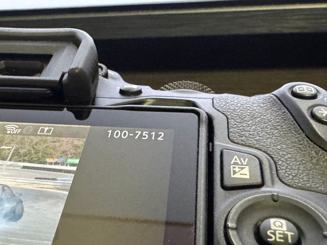 Canon デジタル一眼カメラCanon EOS Kiss X10 ダブルズーム