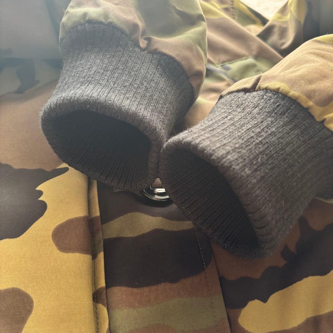 カナダグース ラブラドール ダウンジャケット カモフラ 迷彩