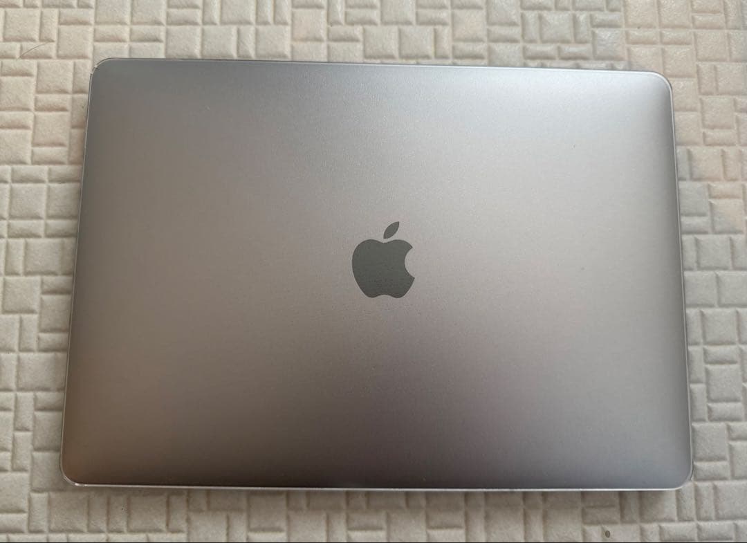 MacBook Pro 13インチ 2022 M2 8GB 256GB 英語配列