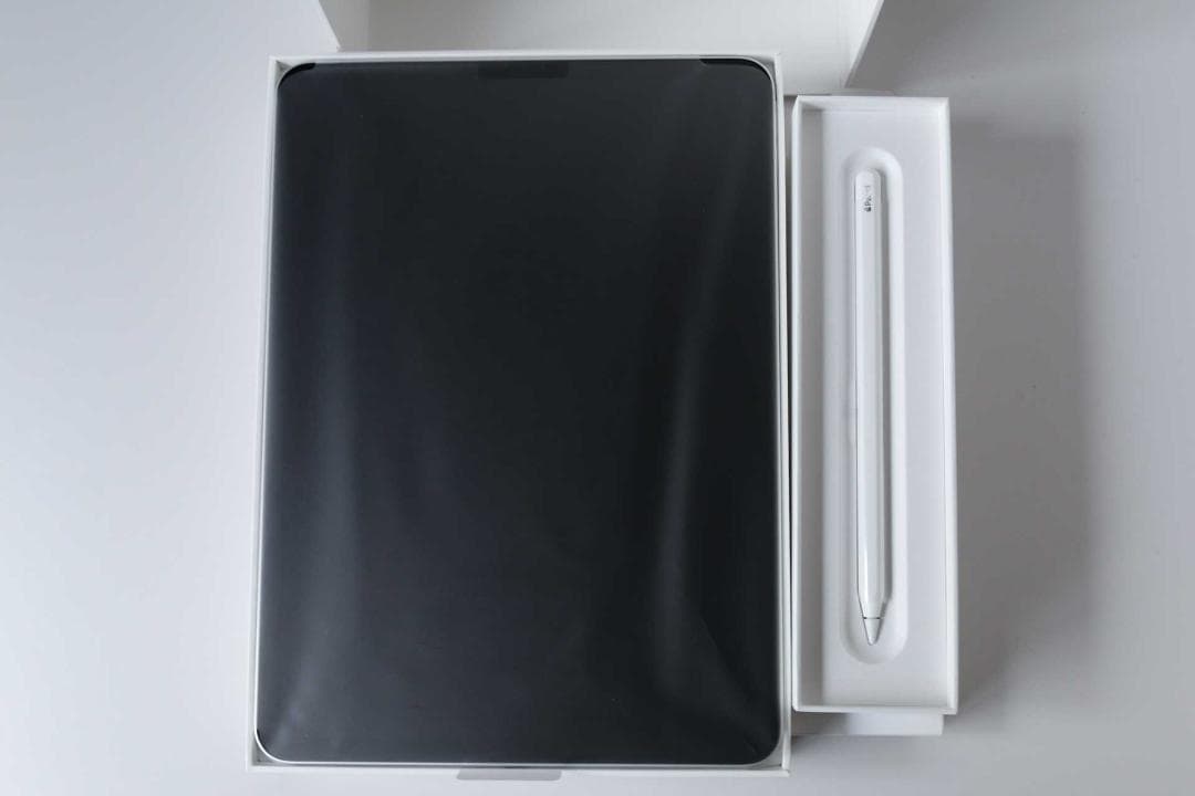 さ*ぃ様 ワンオーナー　iPadPro 11インチ　2018　64G　シルバー