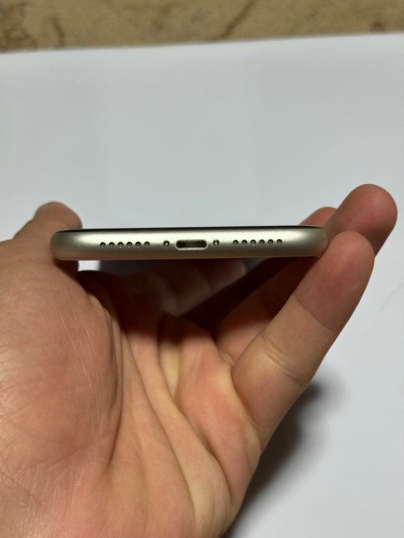 Apple iPhone 11 ホワイト【ジャンク】