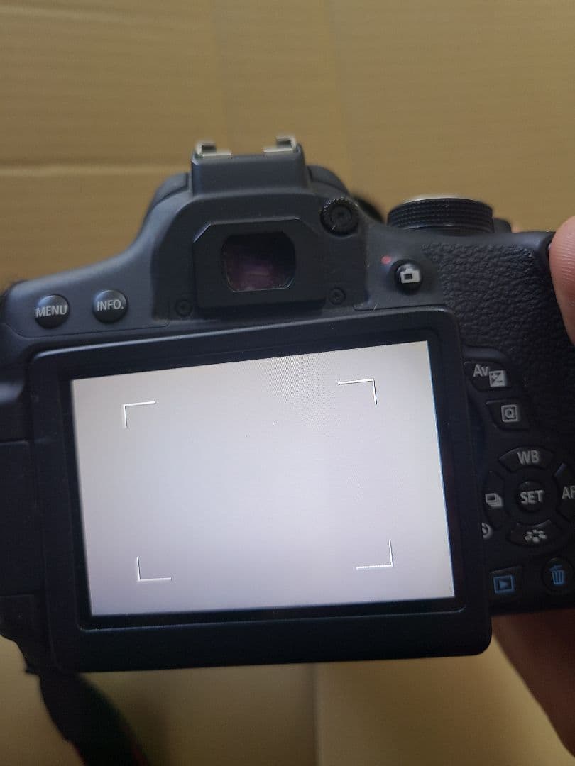 Canon デジタル一眼レフカメラ EOS Kiss X8i