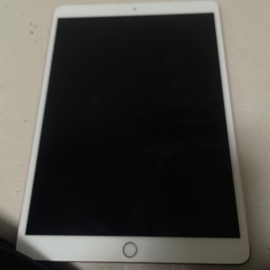 キ*イ様 iPad Pro (10.5インチ) 64GB バッテリー94%