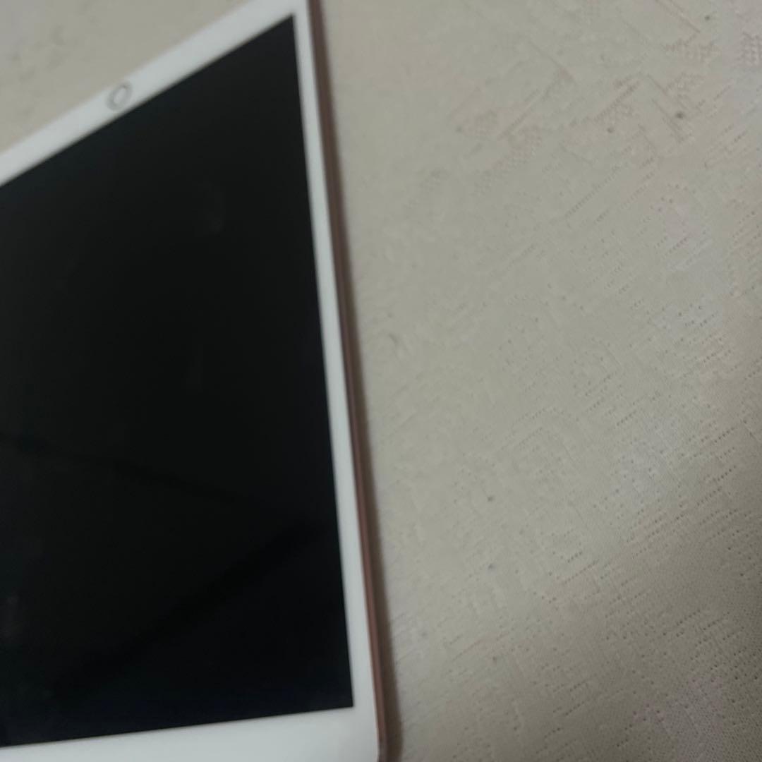 キ*イ様 iPad Pro (10.5インチ) 64GB バッテリー94%