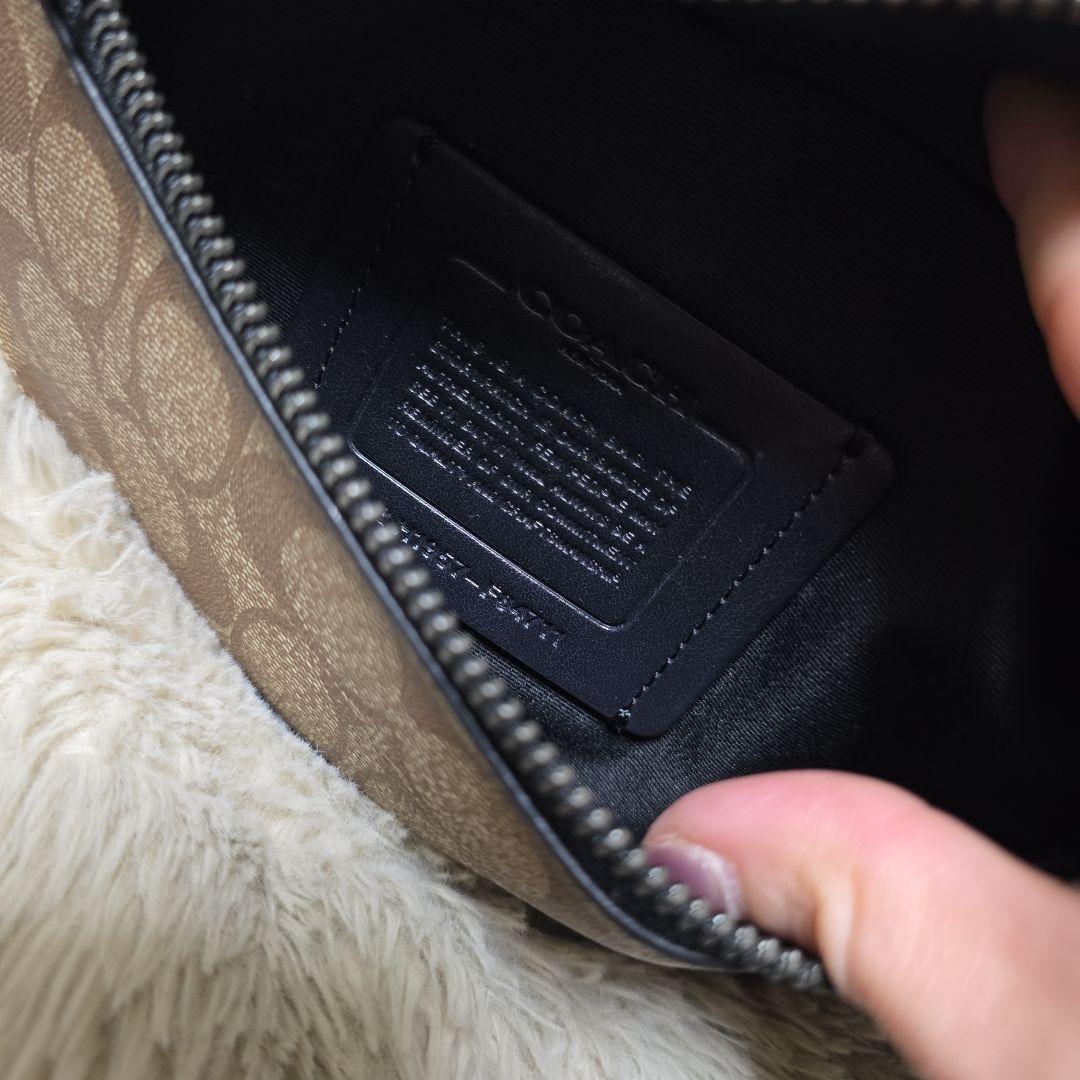 Coach ボディバッグ ベージュ ブラック