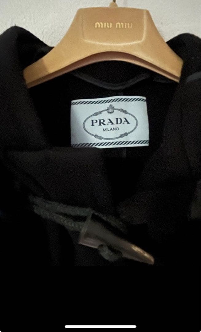 PRADA ブラック ダッフルコート