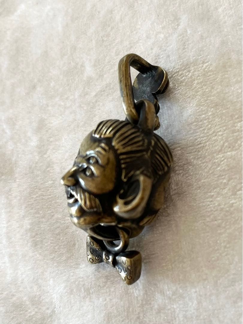 ウィアード weirdo ネックレス　トップ　4eyed 四つ目