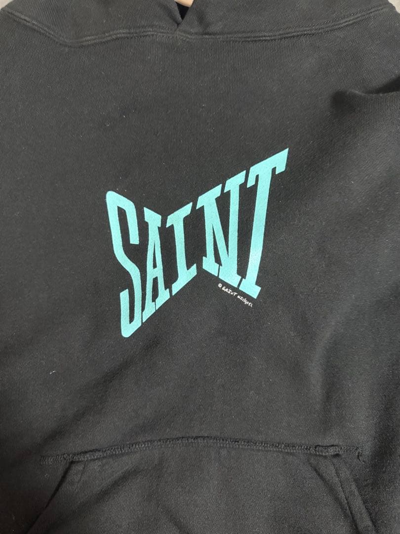 セントマイケルブラックパーカー