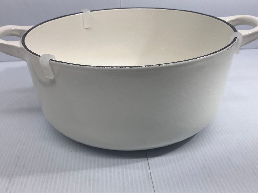 【未使用保管品】ル・クルーゼ ココット・ロンド 20cm ホワイト