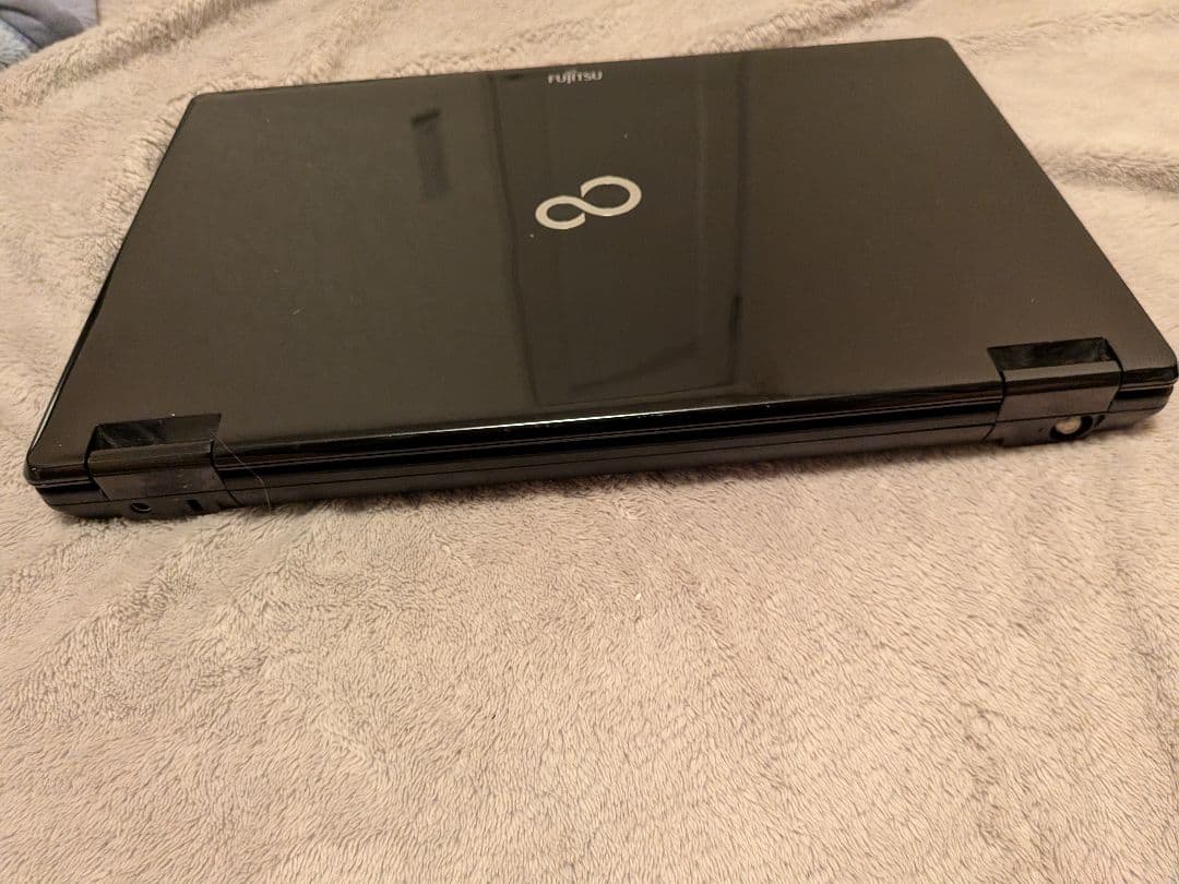 富士通 NH77/ED i7/8GB 17.3型 動作良好 ノートPC