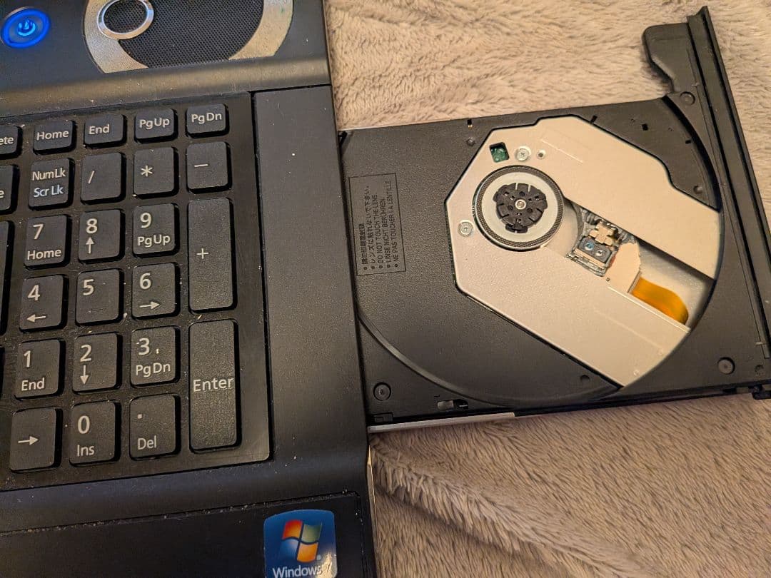 富士通 NH77/ED i7/8GB 17.3型 動作良好 ノートPC