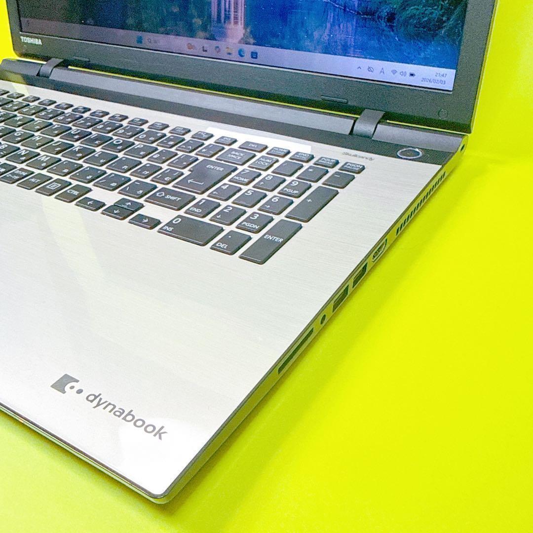 オフィス2024⭐️新品SSD⭐️windows11ノートパソコン 17.3薄型