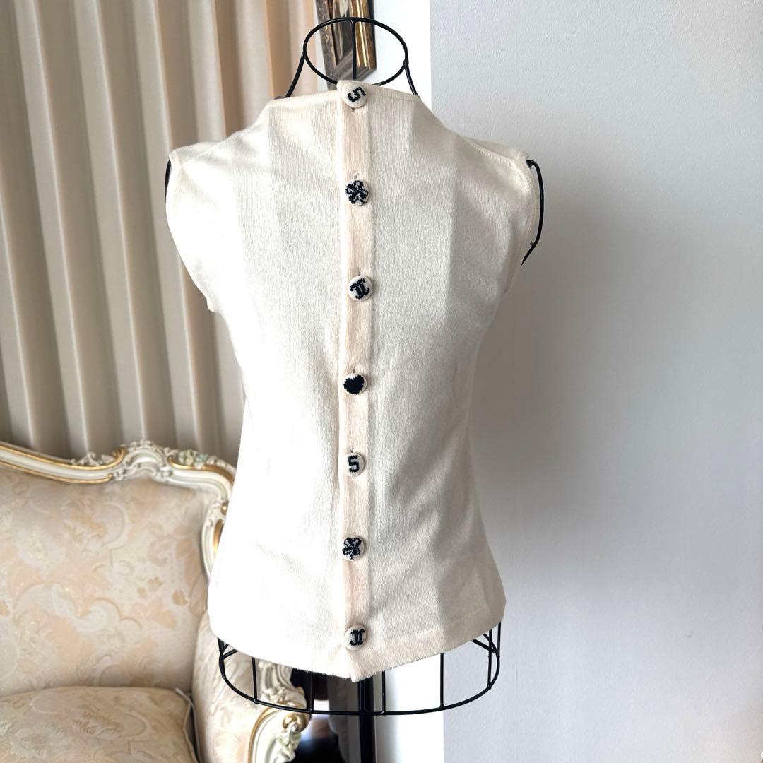 CHANELノースリーブニット♡バックボタン♡ココマーク 38