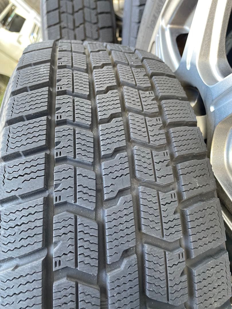 185/65R15 スタッドレスタイヤ4本セット！ ワンシーズン使用のみ！