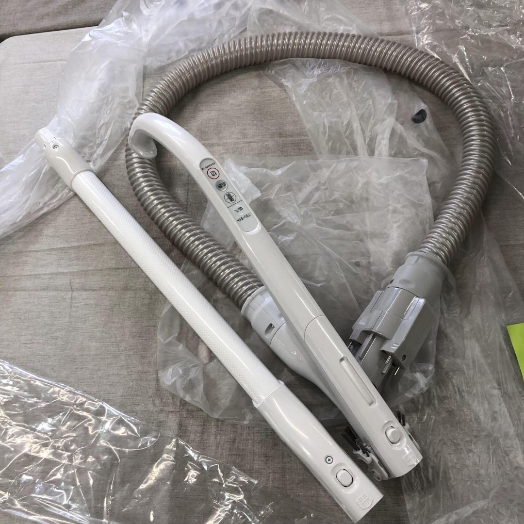 24年製 未使用 パナソニック 掃除機 紙パック式 MC-JP860K-W