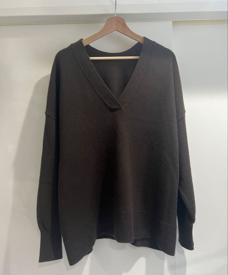 Deuxieme Classe / OLBIA Vネック プルオーバー