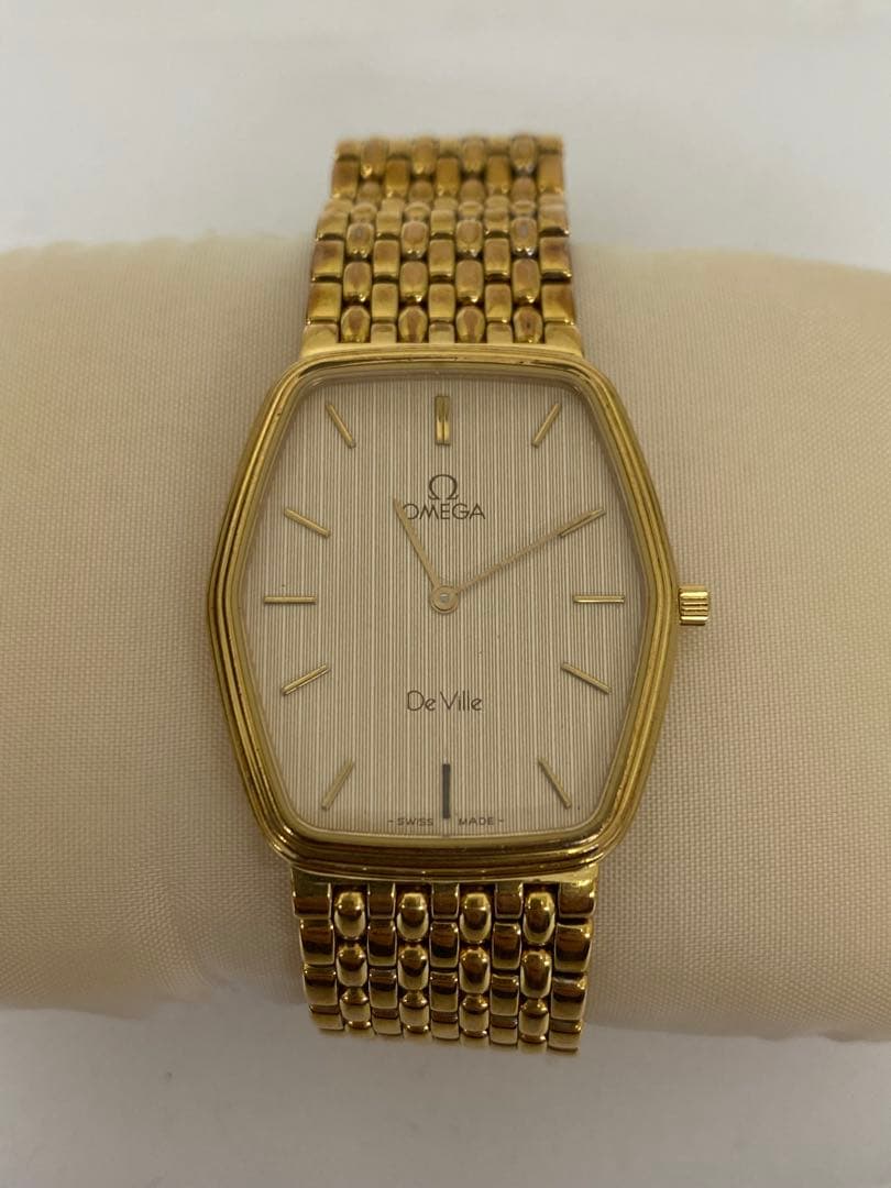 タ*カ様 3-1575 OMEGA De Ville 1377 ゴールド 時計