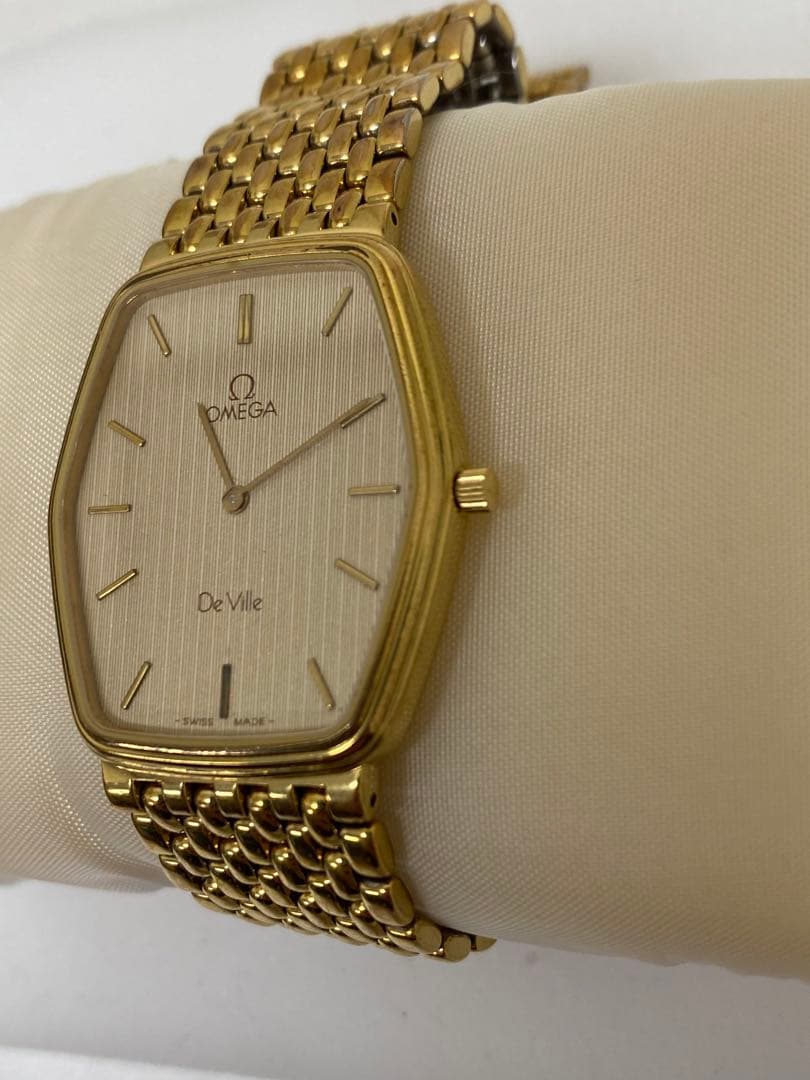 タ*カ様 3-1575 OMEGA De Ville 1377 ゴールド 時計