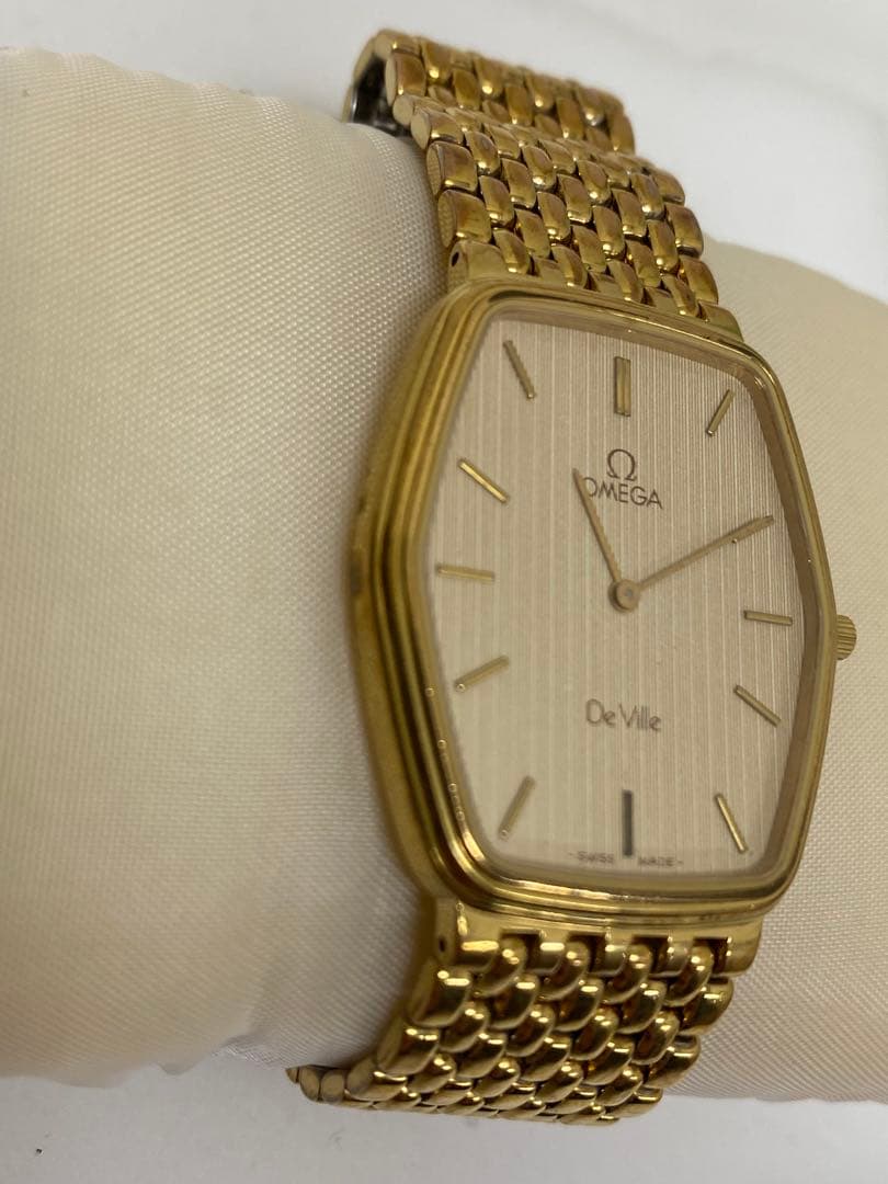 タ*カ様 3-1575 OMEGA De Ville 1377 ゴールド 時計