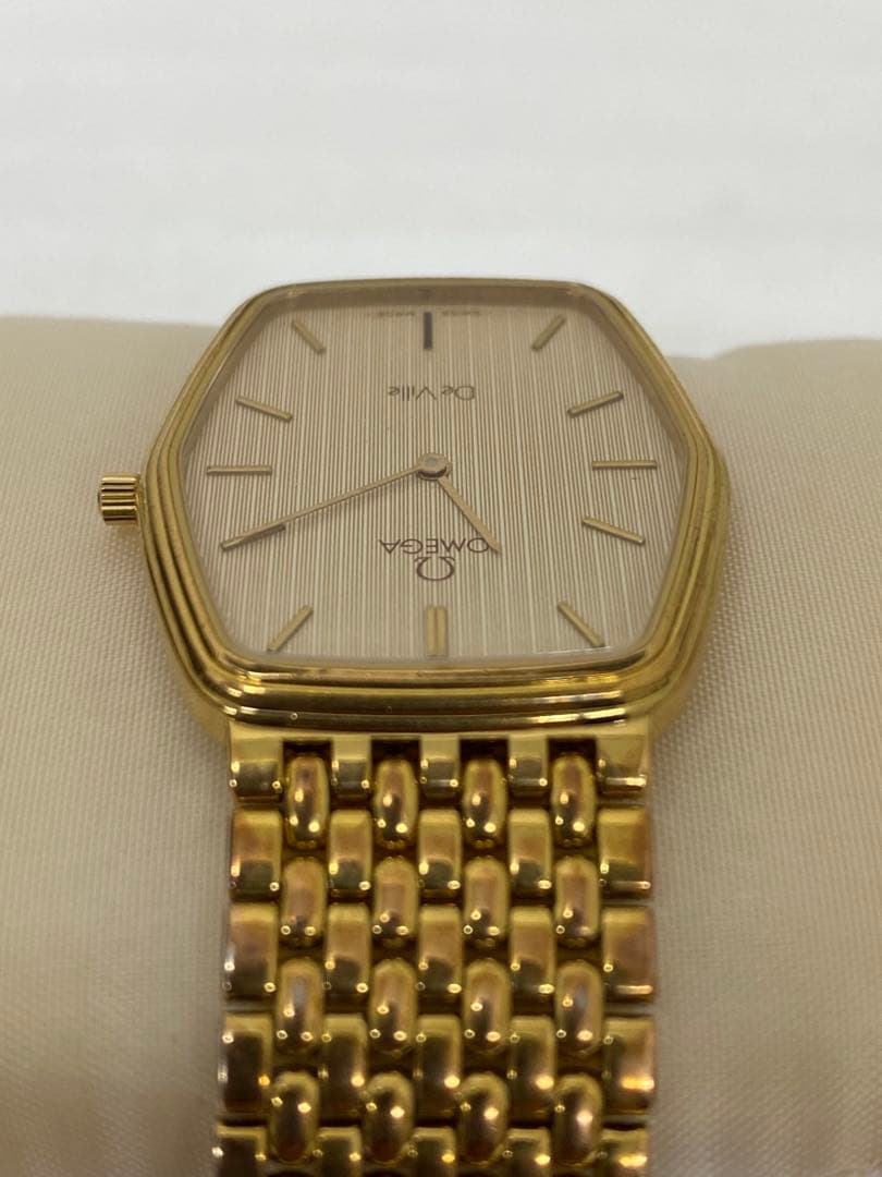 タ*カ様 3-1575 OMEGA De Ville 1377 ゴールド 時計