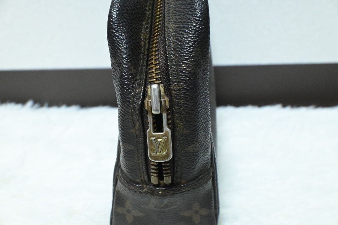 【美品・希少】ルイヴィトン・ポーチ・モノグラム・トゥルーストワレット23