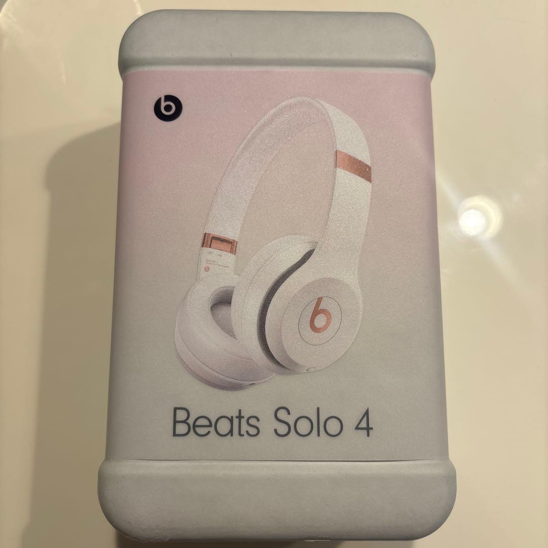 【新品未使用】Beats Solo 4 ワイヤレスヘッドホン ピンク