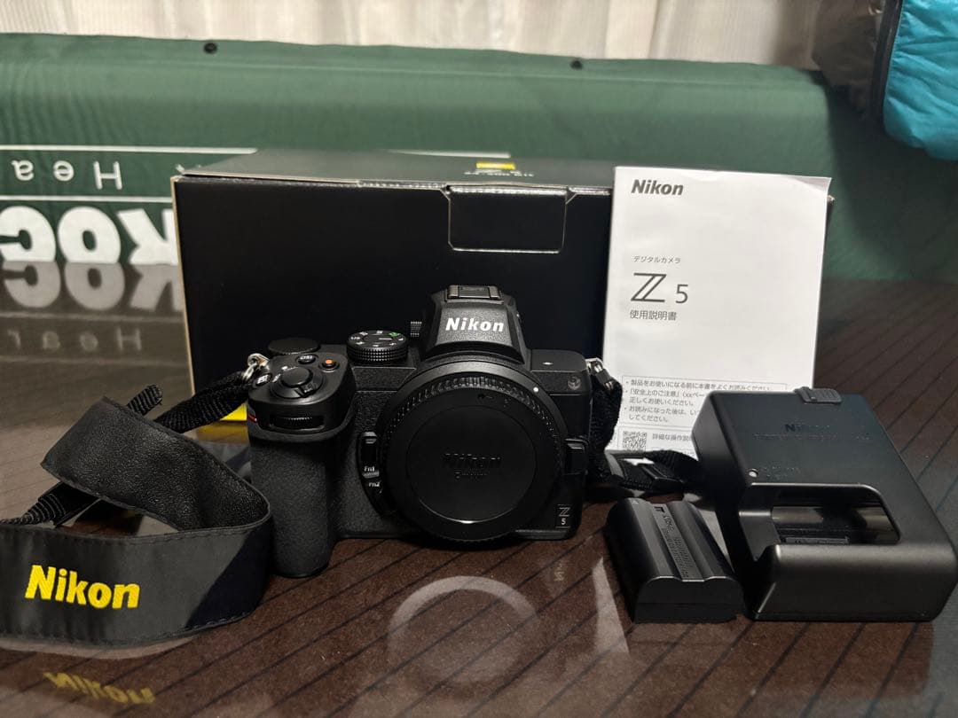 Nikon Z5 ミラーレス一眼 本体