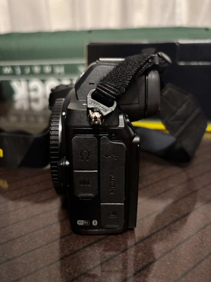 Nikon Z5 ミラーレス一眼 本体