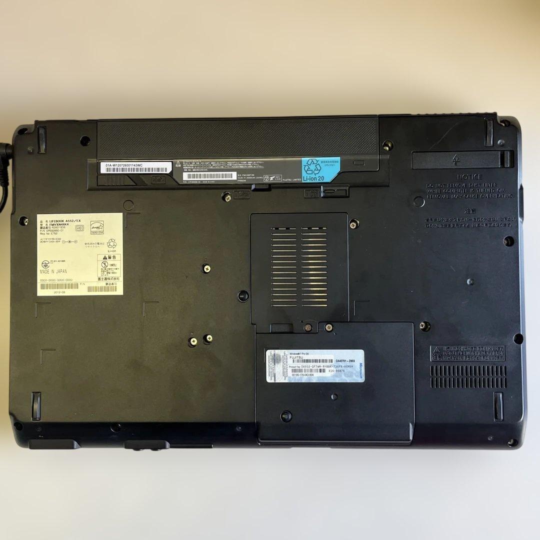 ☆訳あり格安美品☆Windows XP☆10キー付15.6インチ大画面ノートPC