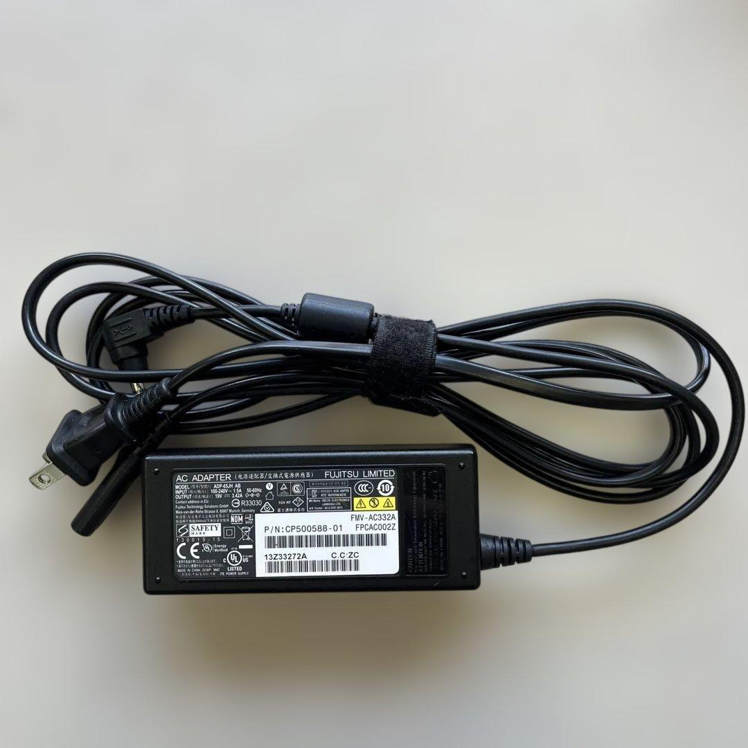 ☆訳あり格安美品☆Windows XP☆10キー付15.6インチ大画面ノートPC