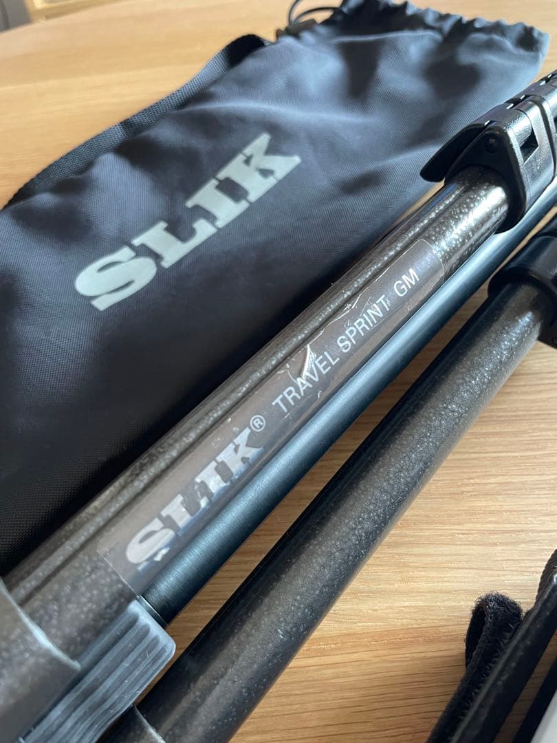 Canon iVIS HF R52 ビデオカメラ　三脚