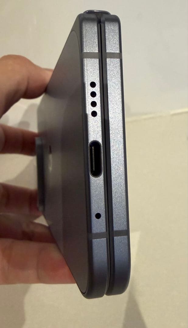 【美品】Google Pixel 10 Pro Fold ムーンストーン