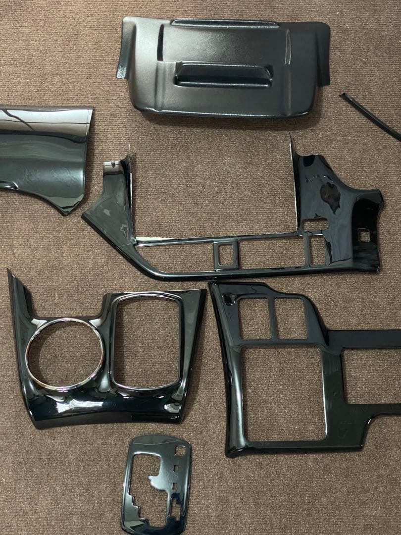 80系ヴォクシー、NOAH、エスクァイア パネル(ピアノブラック) サンバイザー