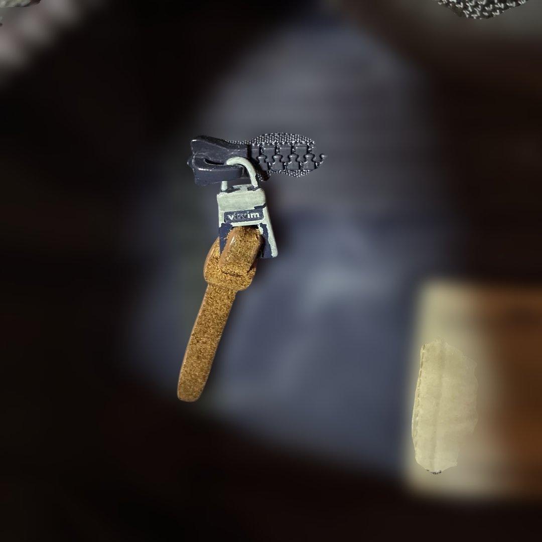 visvim ボディバッグ・ウエストポーチ ネイビー×ブラウンのスエード