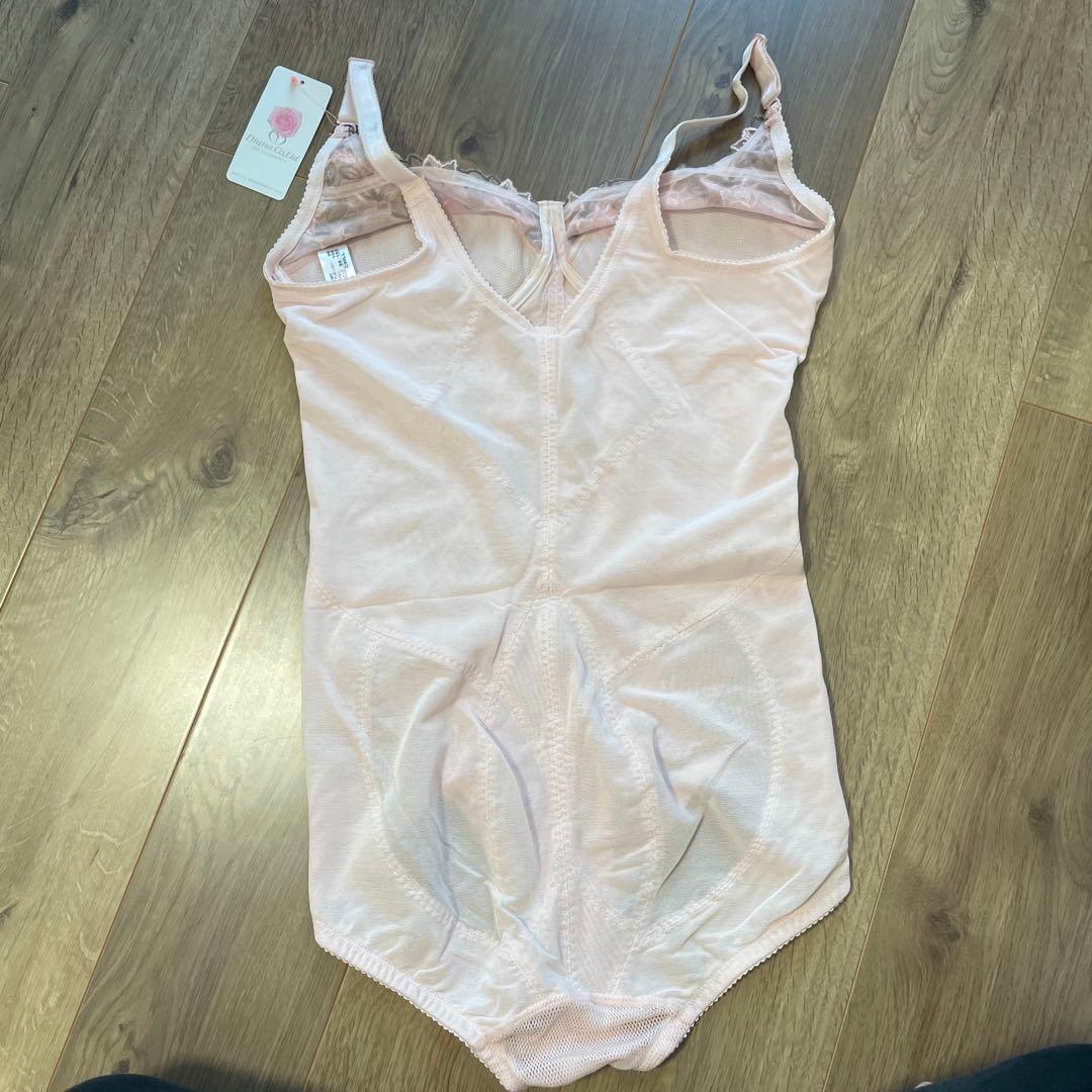ダイアナ　レース付き　ボディスーツ C90LL ピンク　補正下着