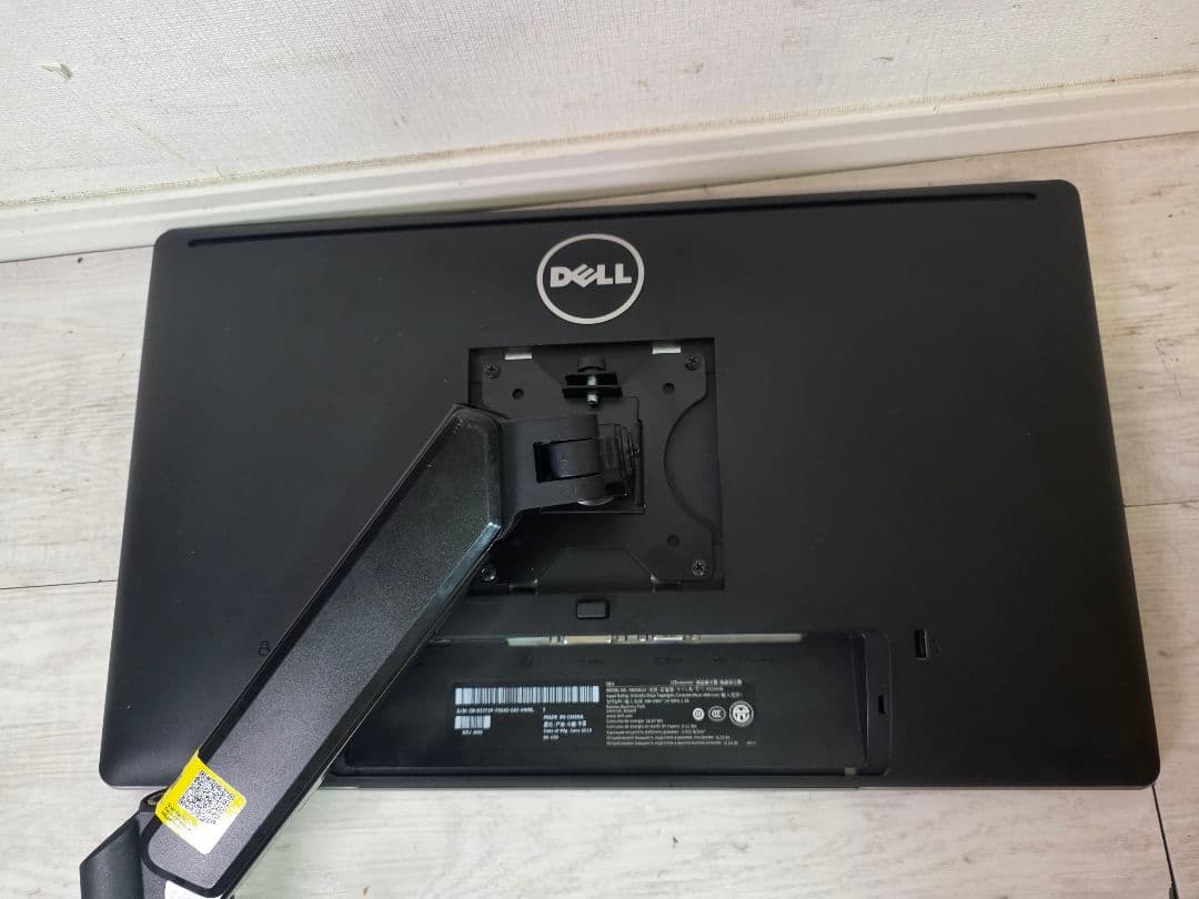 DELL ディスプレイモニター本体 pcモニター　モニターアームセット