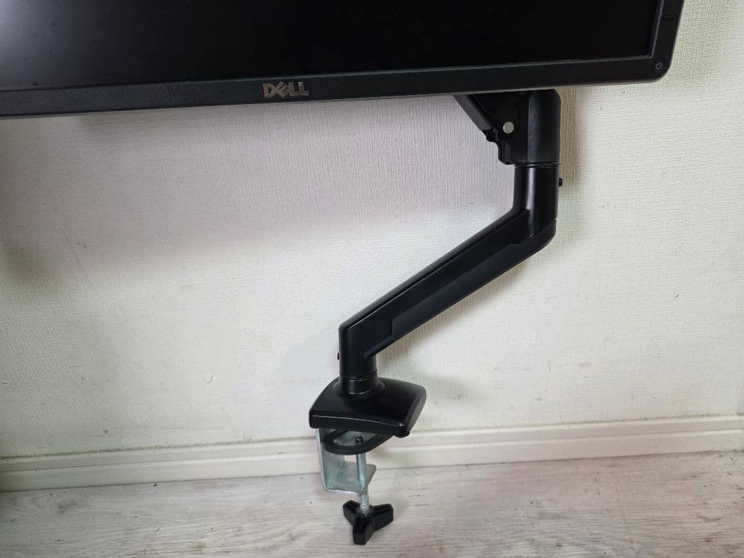 DELL ディスプレイモニター本体 pcモニター　モニターアームセット