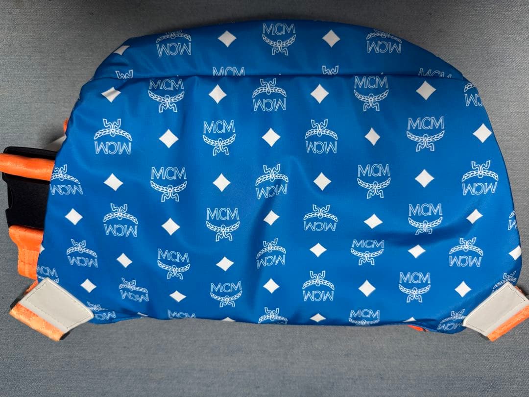 MCM メッセンジャーバッグ 青