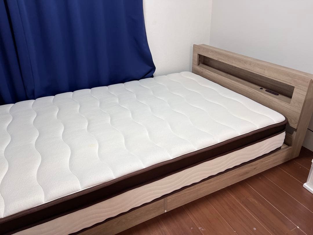 RASIK ラシク　ローベッドフレーム　グレージュ　セミダブルマットレス　セット